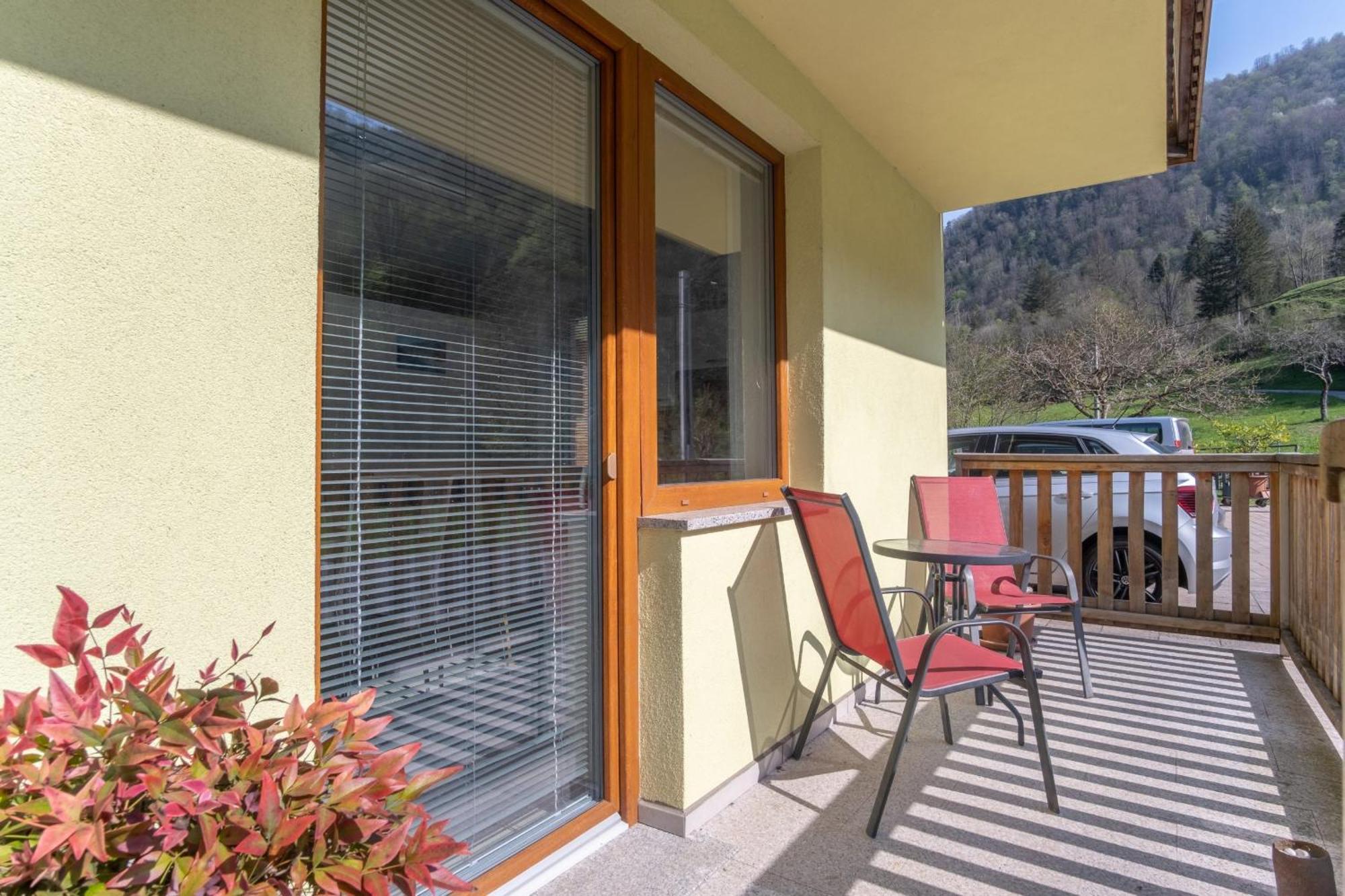 Guest House Rosi Tolmin Esterno foto
