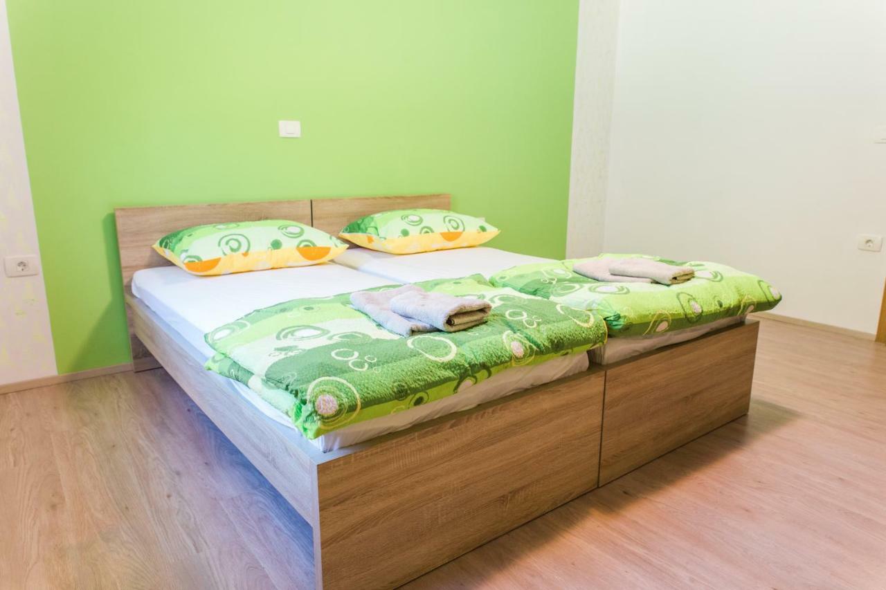Guest House Rosi Tolmin Esterno foto